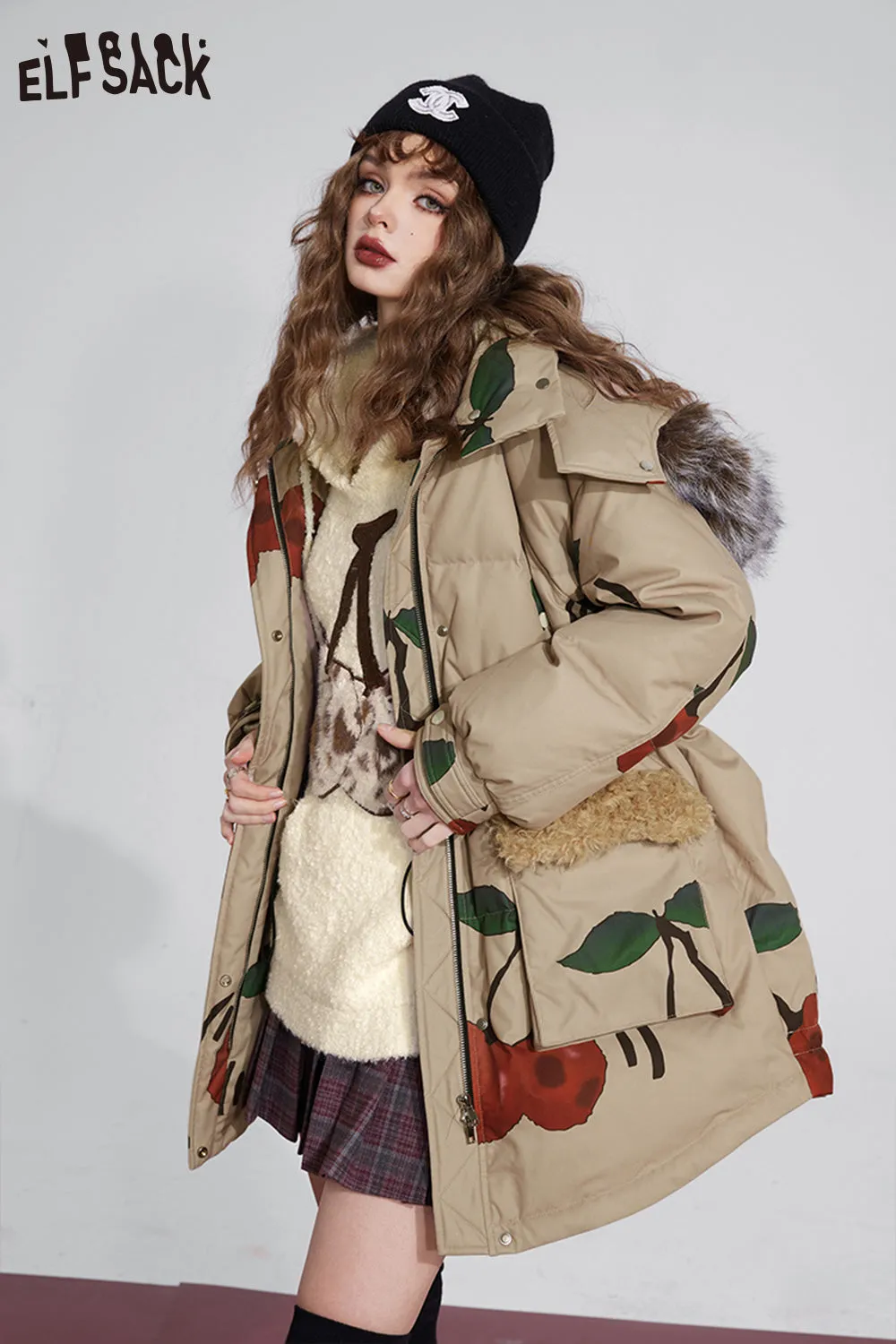 ELFSACK Graphic Cherry Korean Fashion Down Coats Women 2023 Winter New Designer Outwears