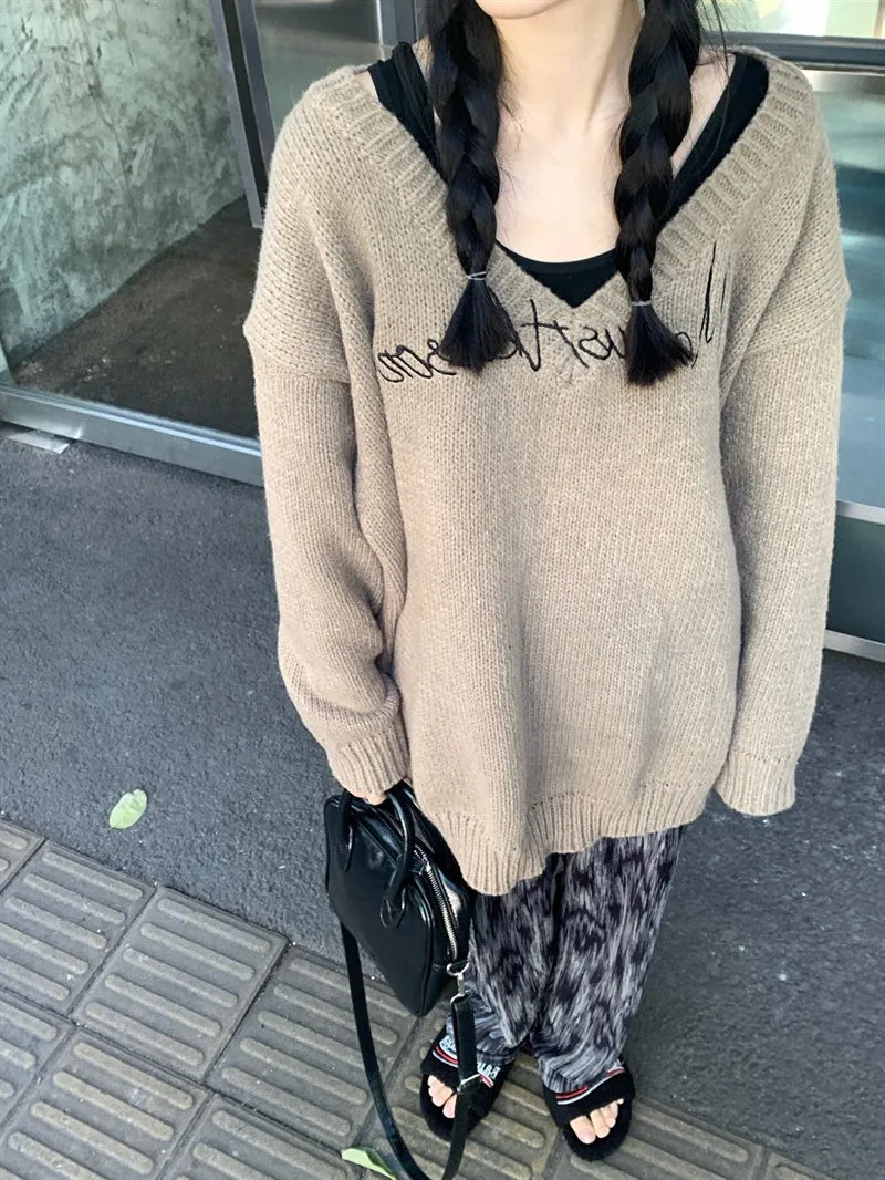 GeGe Lazy V-neck Knit Sweater