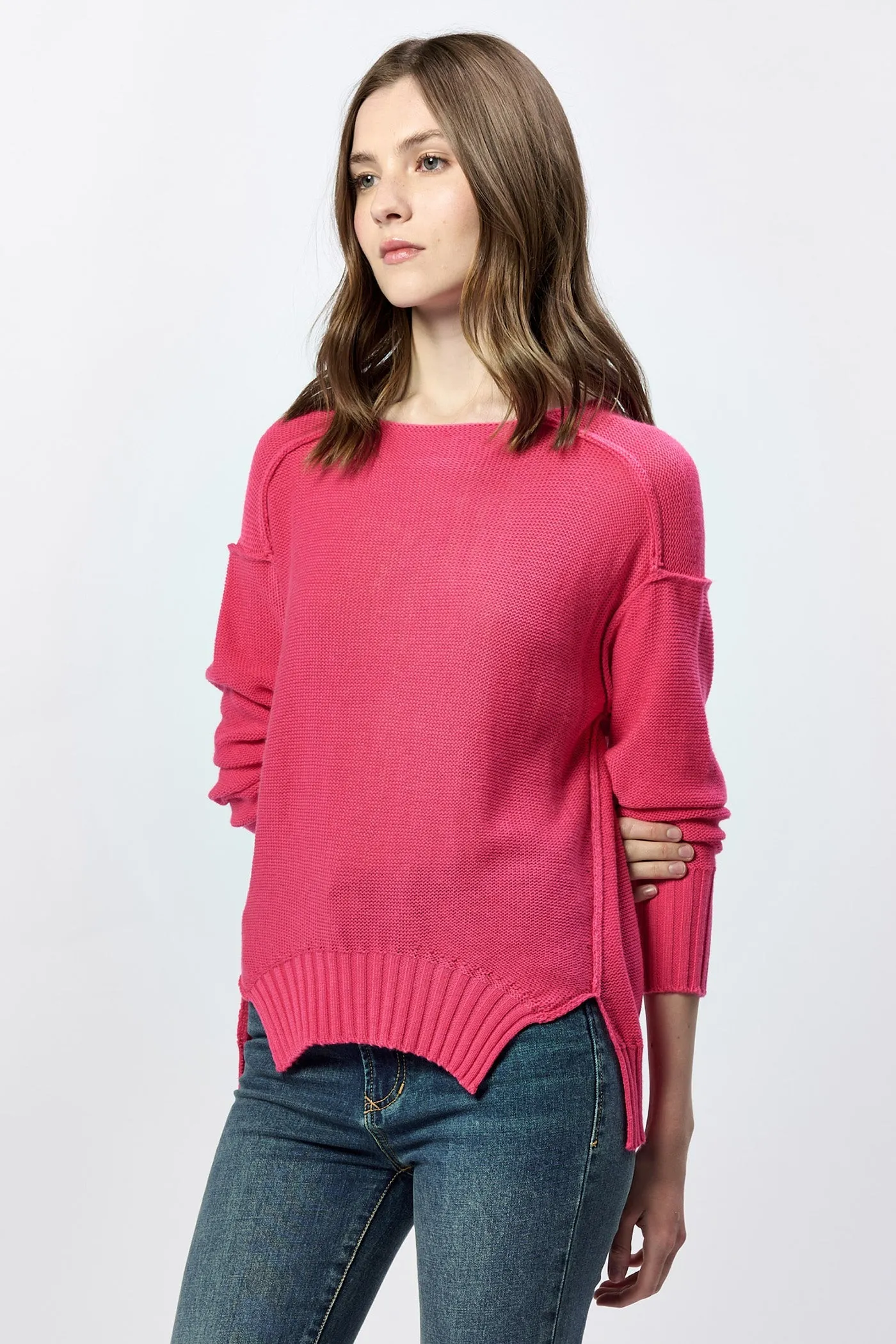 JENNA CREW NECK LONG SLEEVE OVERSIZED SWEATER RASPBERRY
