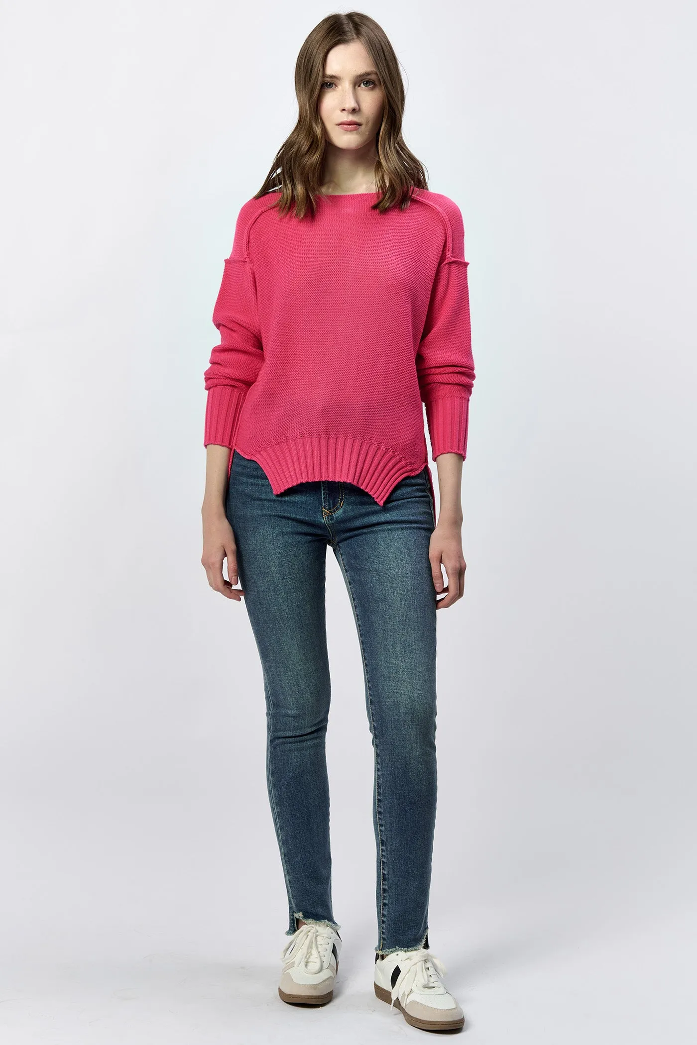 JENNA CREW NECK LONG SLEEVE OVERSIZED SWEATER RASPBERRY