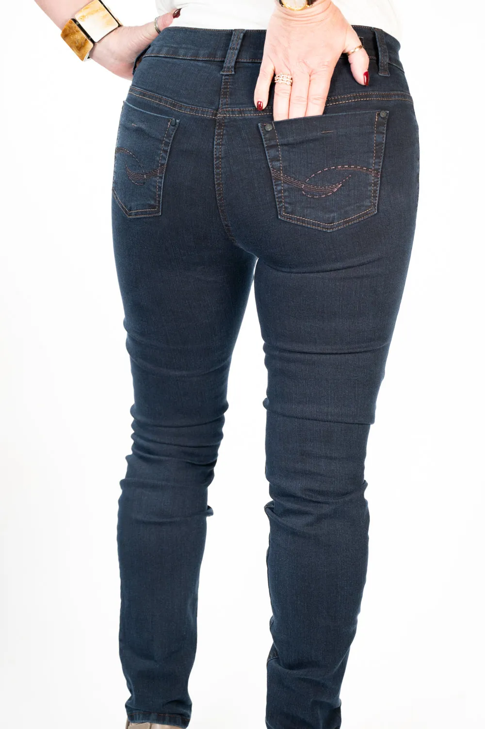 Magic Stretch Slim Fit Jeans (1975) - Dark Navy | Anna Montana