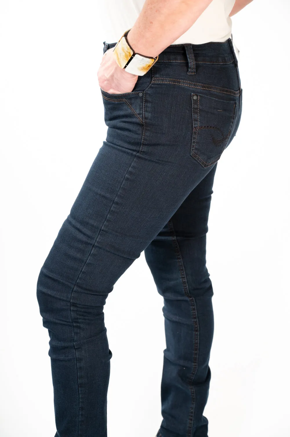 Magic Stretch Slim Fit Jeans (1975) - Dark Navy | Anna Montana