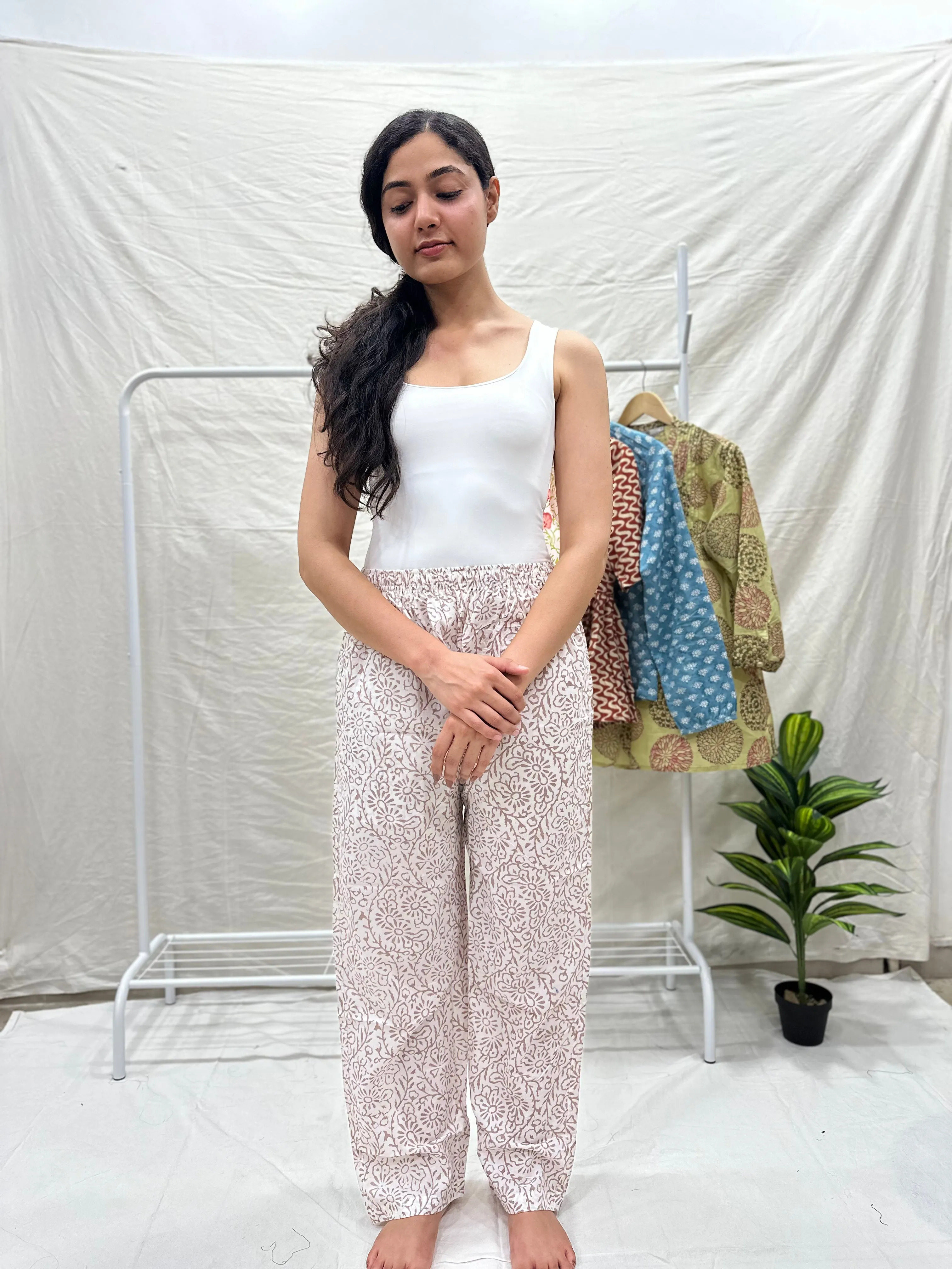 Relaxed Cotton Straight Fit Pants Brown