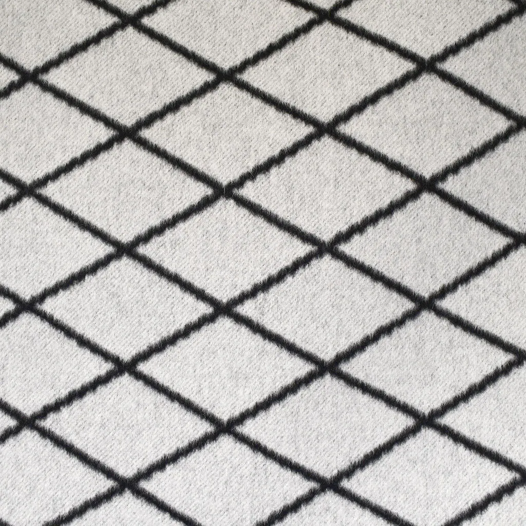 Reversible Tudor Diamond Pane Cashmere Blend Coating Black/Vanilla